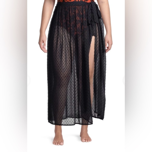 Time and Tru Black Swiss Polka Dot Wrap Style Swim Cover Up Skirt Size M (8-10) - Picture 1 of 7